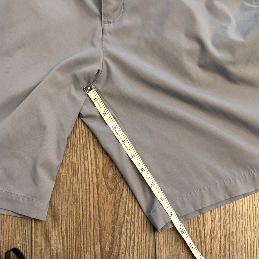adidas Men's Light Gray Performance Flat-Front Shorts 36 - Picture 4 of 5